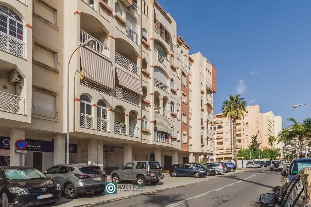 2 bedroom Flat for rent in Almunecar with pool garage - € 800 (Ref: 10091480)