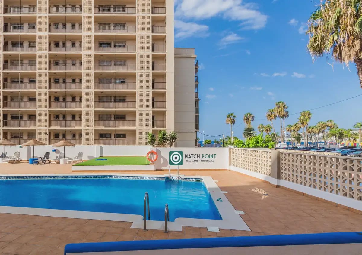 2 bedroom Flat for rent in Almunecar with pool garage - € 800 (Ref: 10091480)