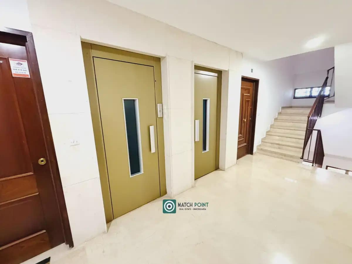 1 quarto Apartamento para arrendar em Almunecar - 600 € (Ref: 10098809)