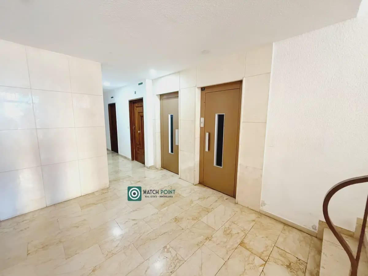 1 quarto Apartamento para arrendar em Almunecar - 600 € (Ref: 10098809)