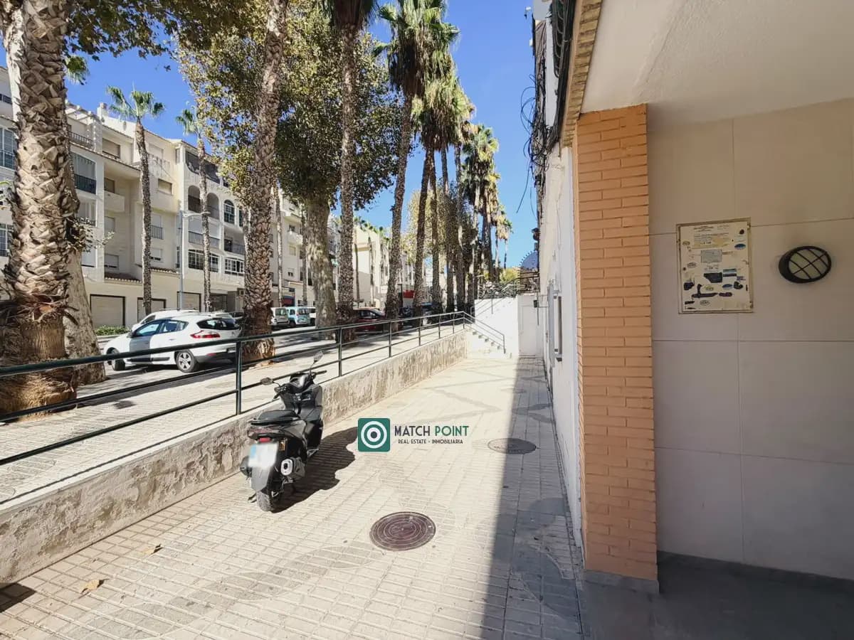 1 quarto Apartamento para arrendar em Almunecar - 600 € (Ref: 10098809)