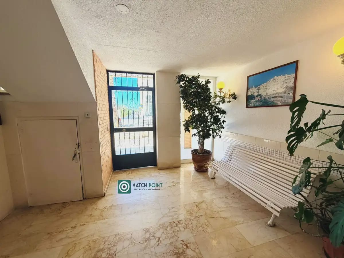 1 quarto Apartamento para arrendar em Almunecar - 600 € (Ref: 10098809)