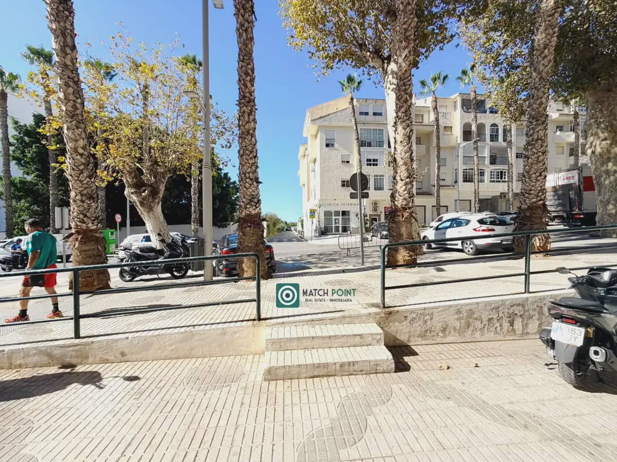 1 quarto Apartamento para arrendar em Almunecar - 600 € (Ref: 10098809)