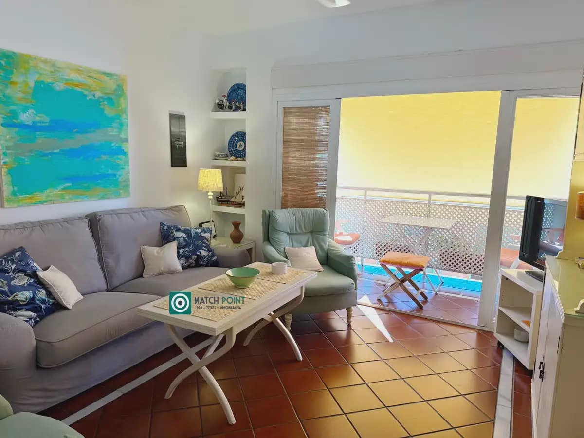 Piso de 2 habitaciones en Almuñécar en alquiler - 700 € (Ref: 10100526)