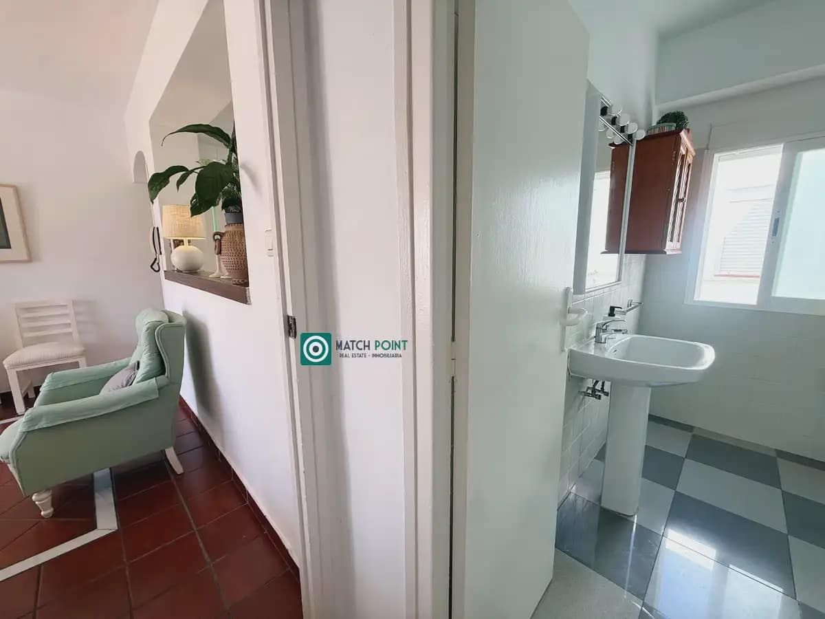 Piso de 2 habitaciones en Almuñécar en alquiler - 700 € (Ref: 10100526)