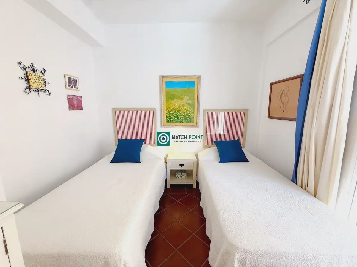 Piso de 2 habitaciones en Almuñécar en alquiler - 700 € (Ref: 10100526)