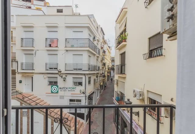 3 bedroom Flat for rent in Almuñécar - € 750 (Ref: 10124737)
