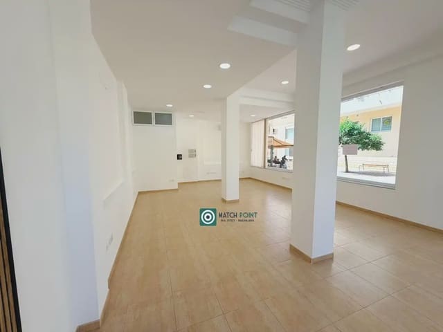 Kaupallinen vuokrattavana paikassa Almuñécar - 900 € (Ref: 10130414)