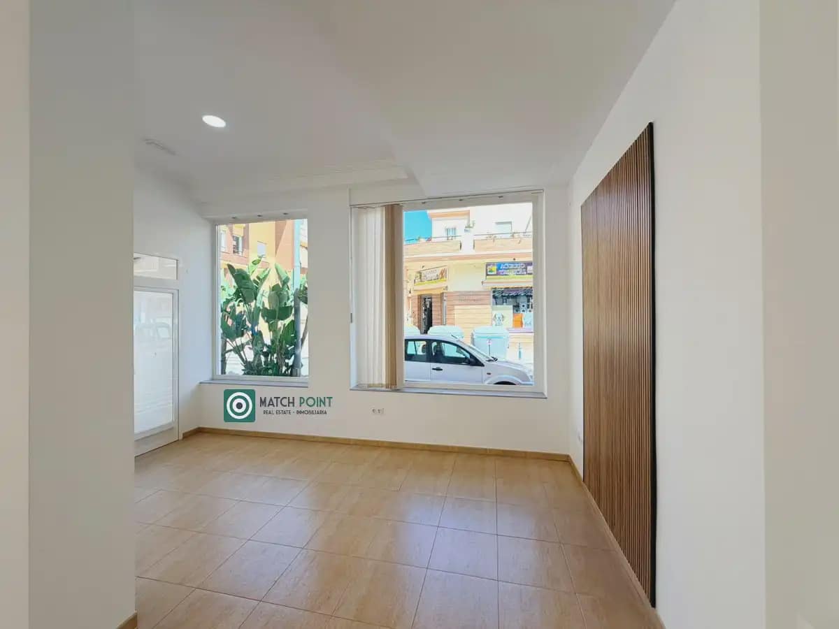 Kaupallinen vuokrattavana paikassa Almunecar - 900 € (Ref: 10130414)