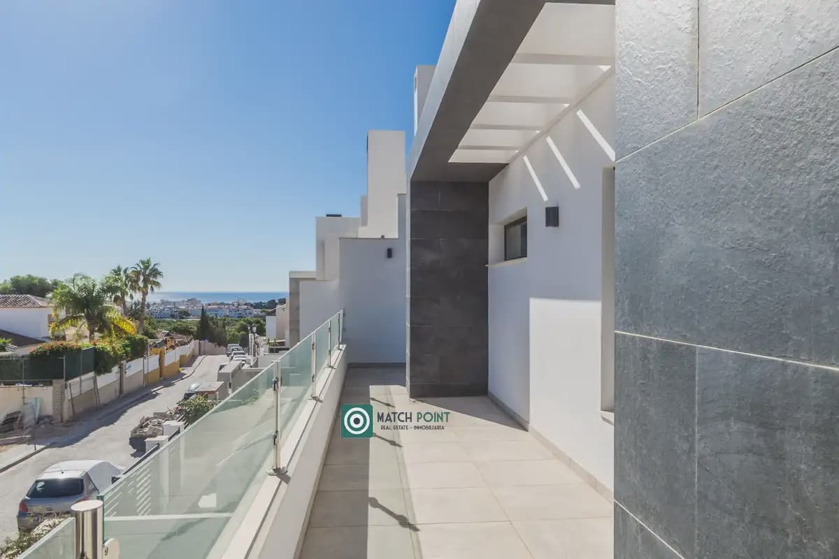 4 soveværelse Villa til salg i Nerja med swimmingpool garage - € 649.000 (Ref: 10133817)