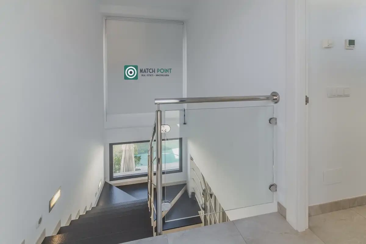 4 soveværelse Villa til salg i Nerja med swimmingpool garage - € 649.000 (Ref: 10133817)