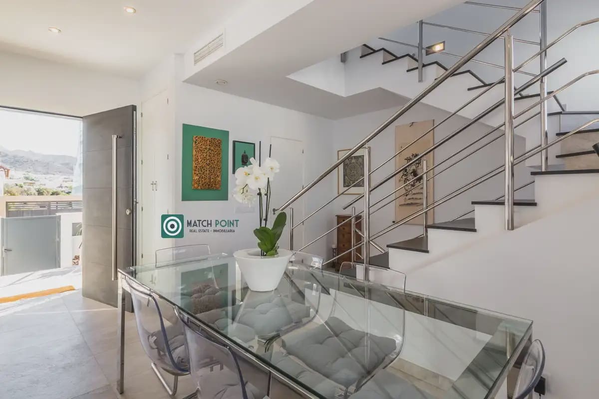 4 soveværelse Villa til salg i Nerja med swimmingpool garage - € 649.000 (Ref: 10133817)