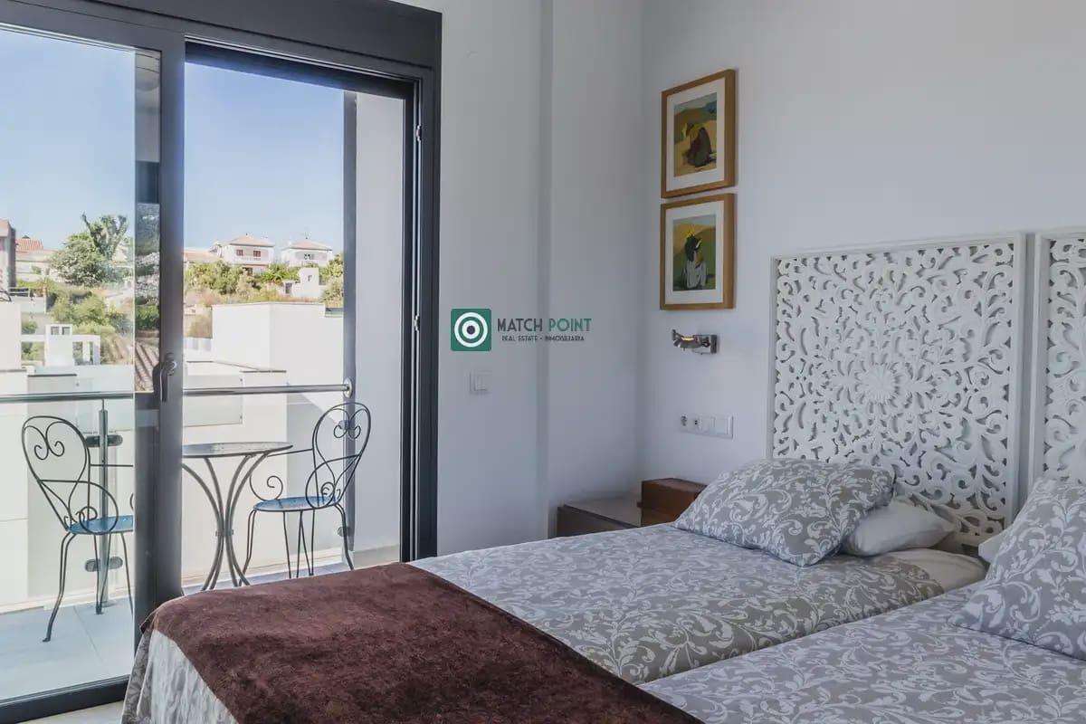 4 soveværelse Villa til salg i Nerja med swimmingpool garage - € 649.000 (Ref: 10133817)