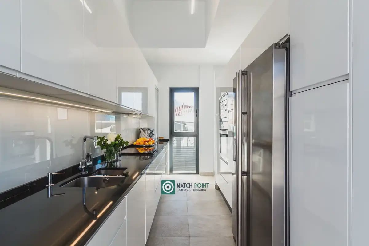 4 soveværelse Villa til salg i Nerja med swimmingpool garage - € 649.000 (Ref: 10133817)