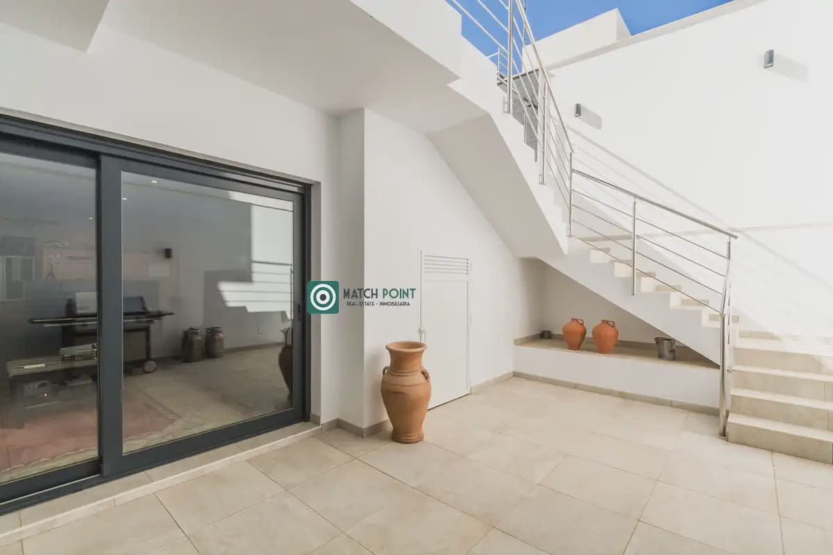 4 soveværelse Villa til salg i Nerja med swimmingpool garage - € 649.000 (Ref: 10133817)