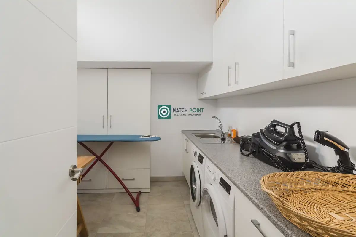 4 soveværelse Villa til salg i Nerja med swimmingpool garage - € 649.000 (Ref: 10133817)