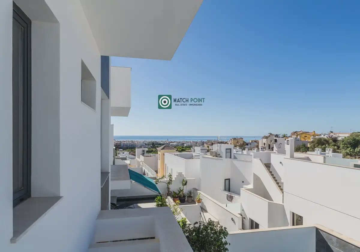4 soveværelse Villa til salg i Nerja med swimmingpool garage - € 649.000 (Ref: 10133817)