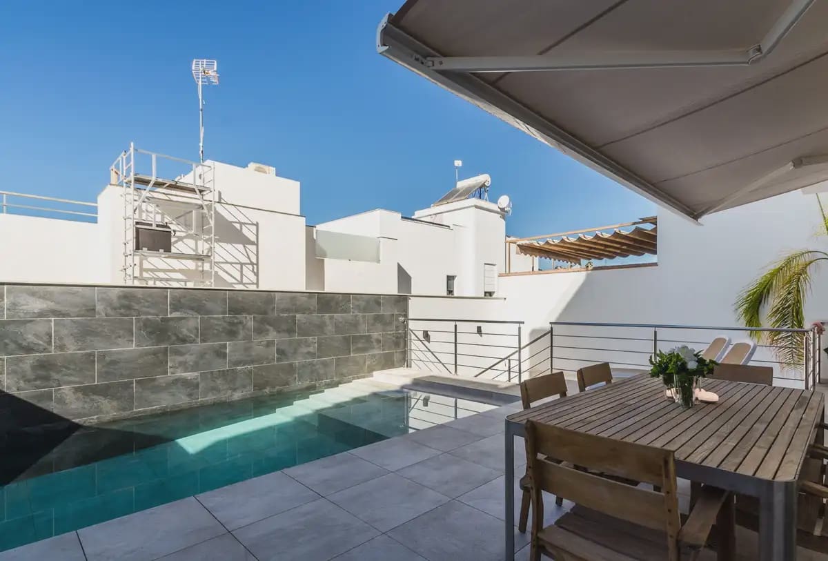 4 soveværelse Villa til salg i Nerja med swimmingpool garage - € 649.000 (Ref: 10133817)