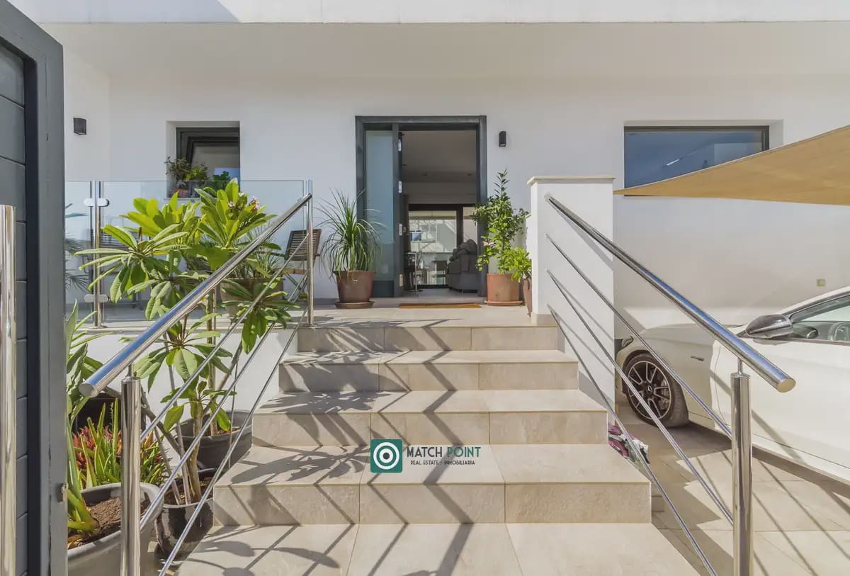 4 soveværelse Villa til salg i Nerja med swimmingpool garage - € 649.000 (Ref: 10133817)