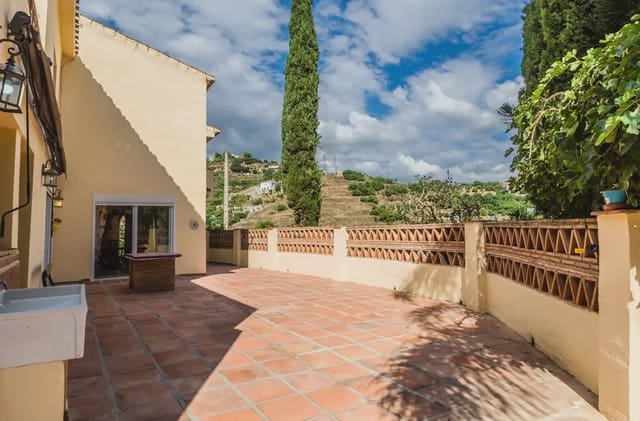 4 soveværelse Finca/Landehus til salg i Almuñécar - € 435.000 (Ref: 10170232)