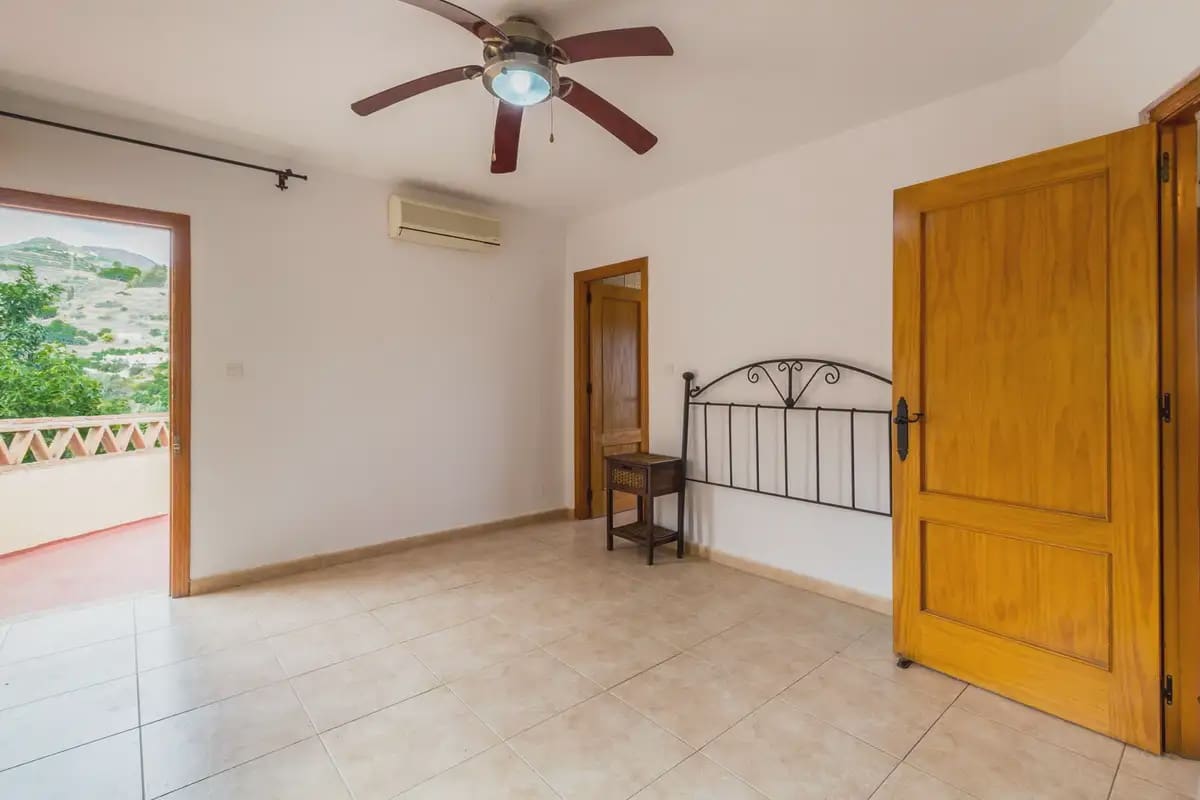 4 chambre Finca/Maison de Campagne à vendre à Almunecar - 435 000 € (Ref: 10170232)