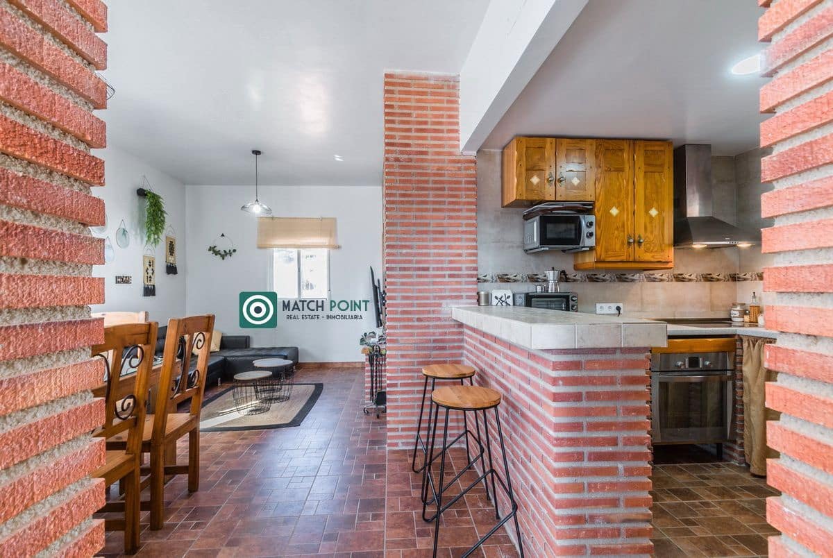 Finca/Maison de Campagne de 2 chambres à louer à Almunecar - 700 € (Ref: 7218990)