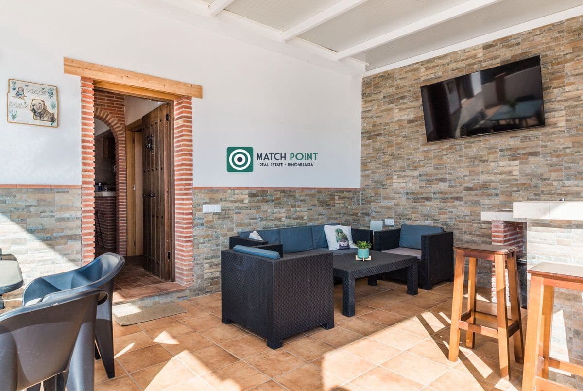 Finca/Maison de Campagne de 2 chambres à louer à Almunecar - 700 € (Ref: 7218990)