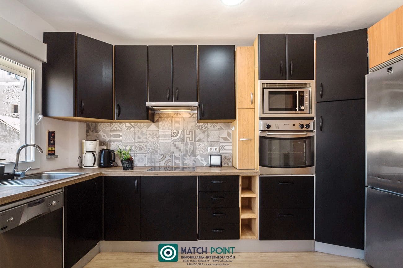 2 quarto Apartamento para arrendar em Almunecar com garagem - 675 € (Ref: 7348454)