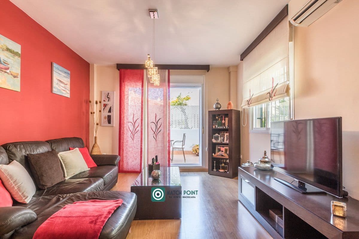 3 bedroom Semi-detached Villa for rent in Almunecar with pool garage - € 1,700 (Ref: 7527335)