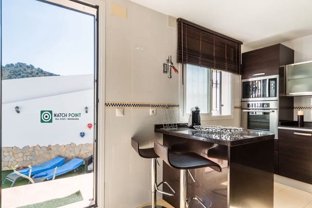 3 soverom Kjedet enebolig til leie i La Herradura, Almuñécar med svømmebasseng garasje - € 1 700 (Ref: 7527335)