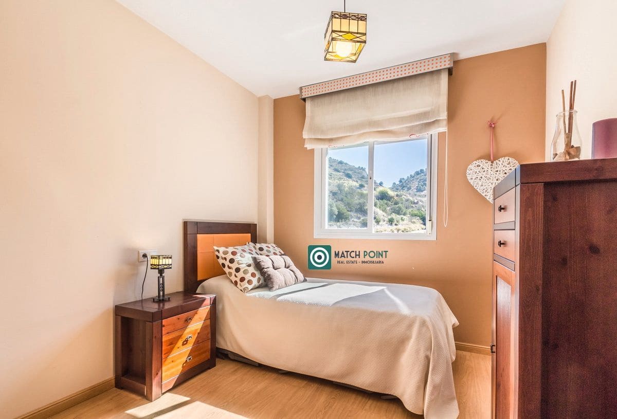 3 bedroom Semi-detached Villa for rent in Almunecar with pool garage - € 1,700 (Ref: 7527335)