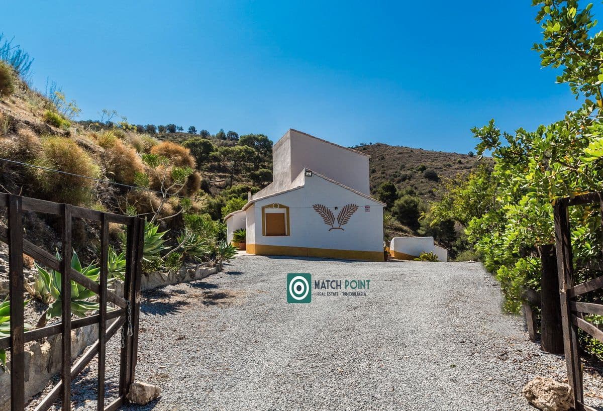 3 bedroom Finca/Country House for rent in Almunecar - € 900 (Ref: 7662883)