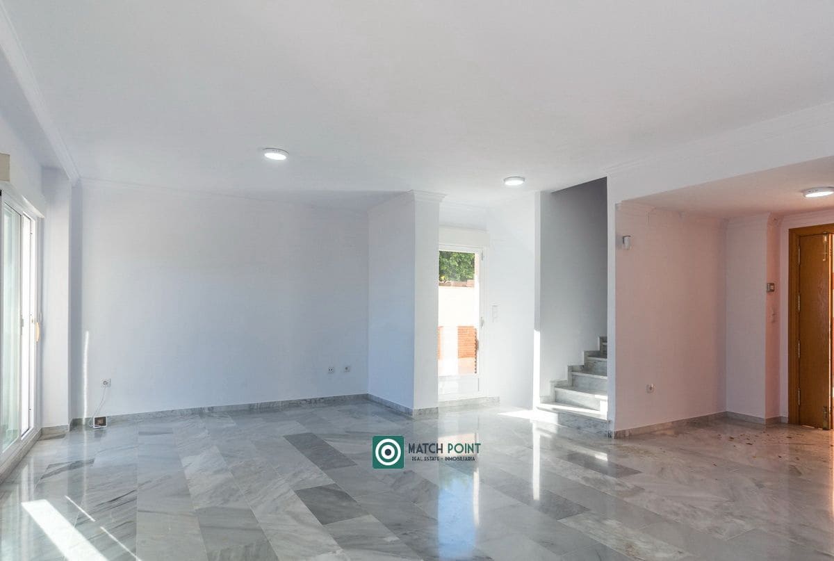 8 Zimmer Villa zu verkaufen in Almunecar - 700.000 € (Ref: 8069342)