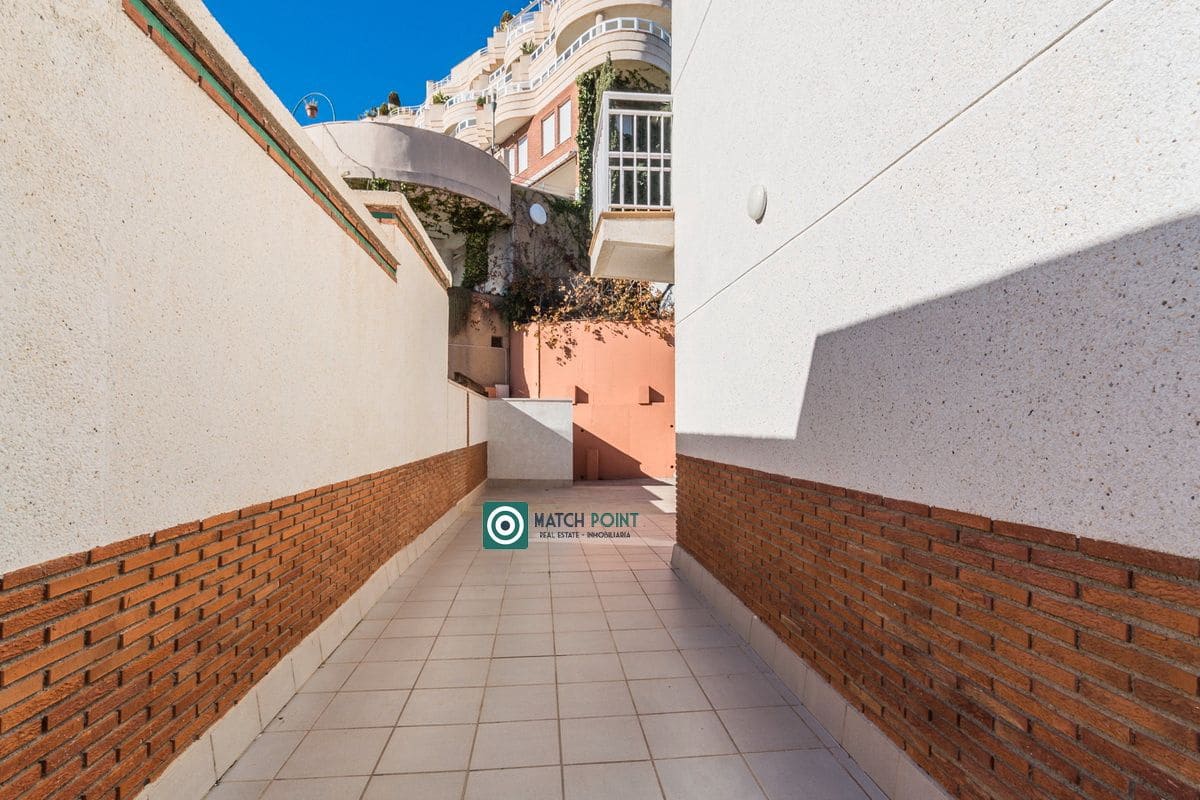 8 Zimmer Villa zu verkaufen in Almunecar - 700.000 € (Ref: 8069342)