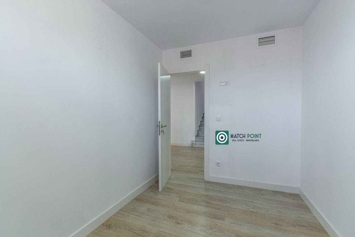 8 Zimmer Villa zu verkaufen in Almunecar - 700.000 € (Ref: 8069342)