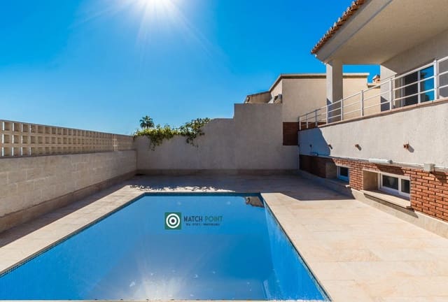 8 Zimmer Villa zu verkaufen in Almuñécar - 700.000 € (Ref: 8069342)