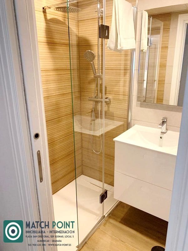 2 soveværelse Lejlighed til leje i Almunecar med swimmingpool garage - € 900 (Ref: 8240594)