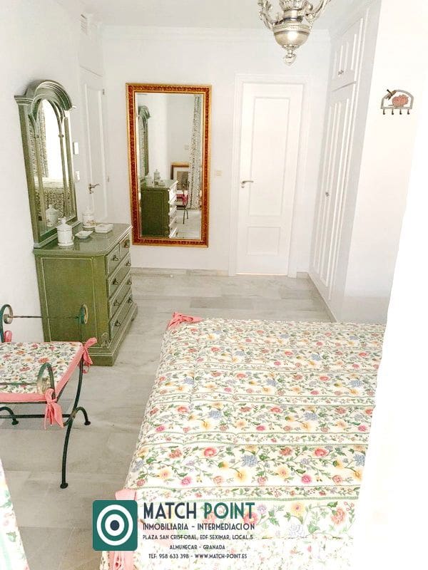 2 soveværelse Lejlighed til leje i Almunecar med swimmingpool garage - € 900 (Ref: 8240594)