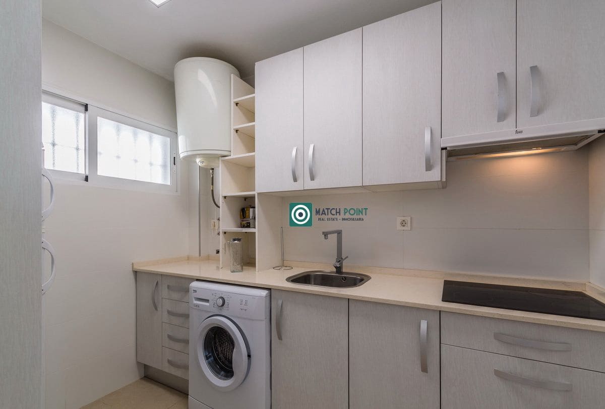 2 quarto Apartamento para arrendar em Almunecar - 1 100 € (Ref: 8240595)