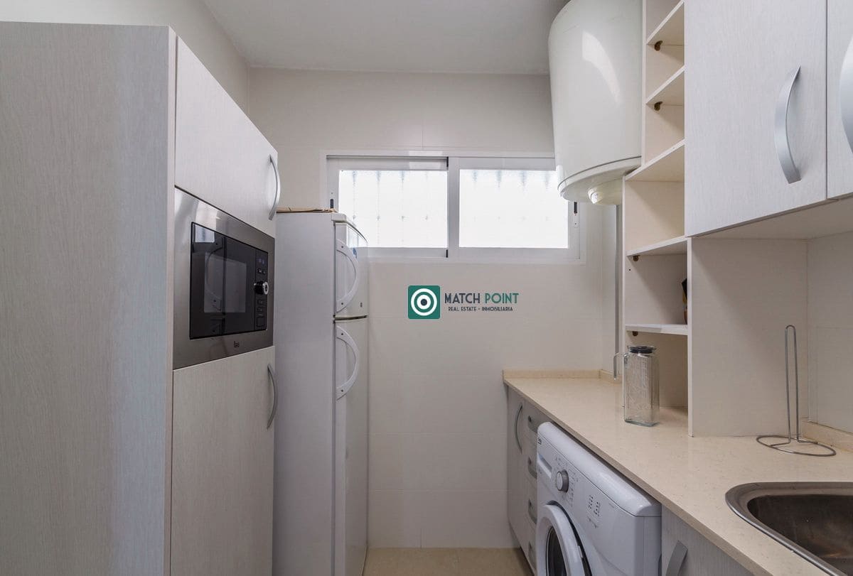 2 quarto Apartamento para arrendar em Almunecar - 1 100 € (Ref: 8240595)