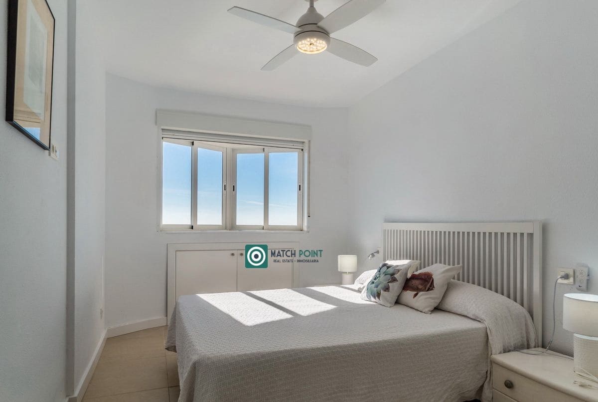 2 quarto Apartamento para arrendar em Almunecar - 1 100 € (Ref: 8240595)