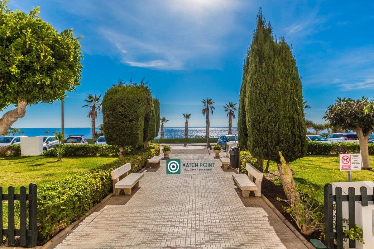 2 quarto Apartamento para arrendar em Almunecar - 1 100 € (Ref: 8240595)