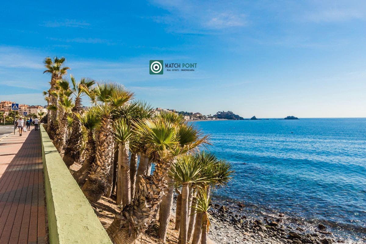 2 quarto Apartamento para arrendar em Almunecar - 1 100 € (Ref: 8240595)