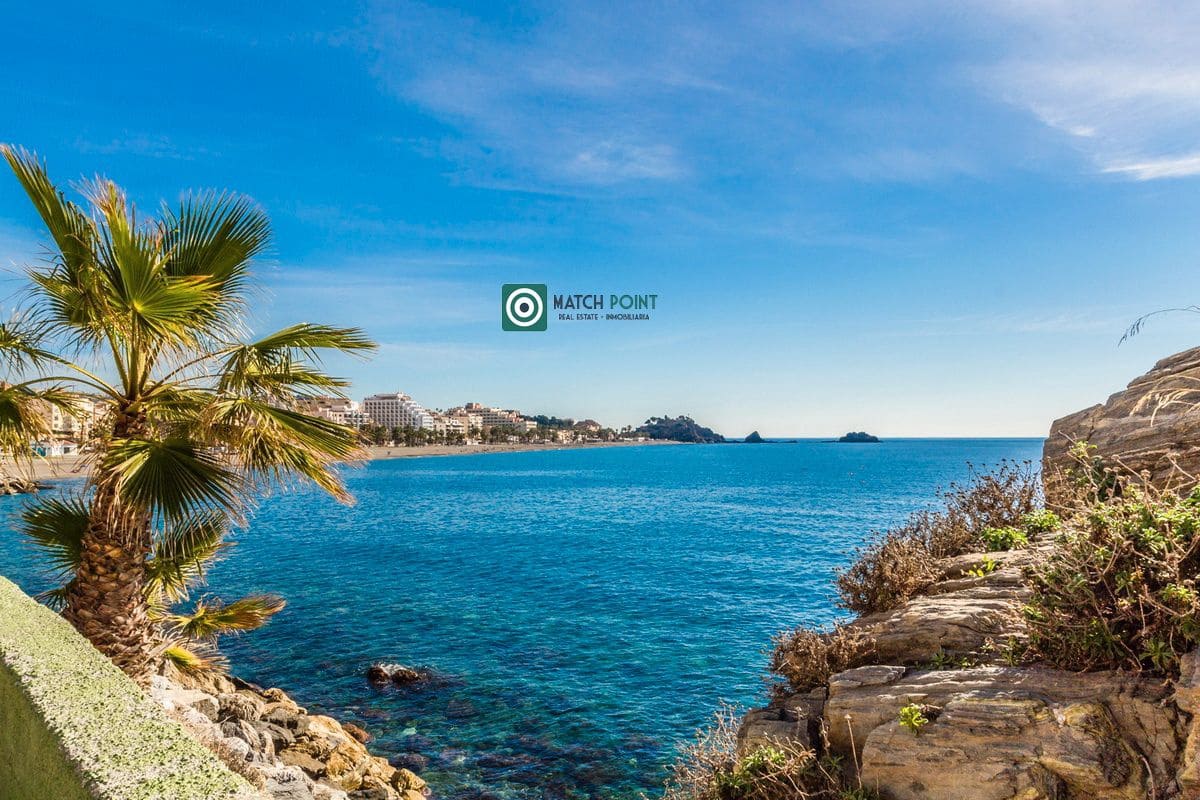 2 quarto Apartamento para arrendar em Almunecar - 1 100 € (Ref: 8240595)