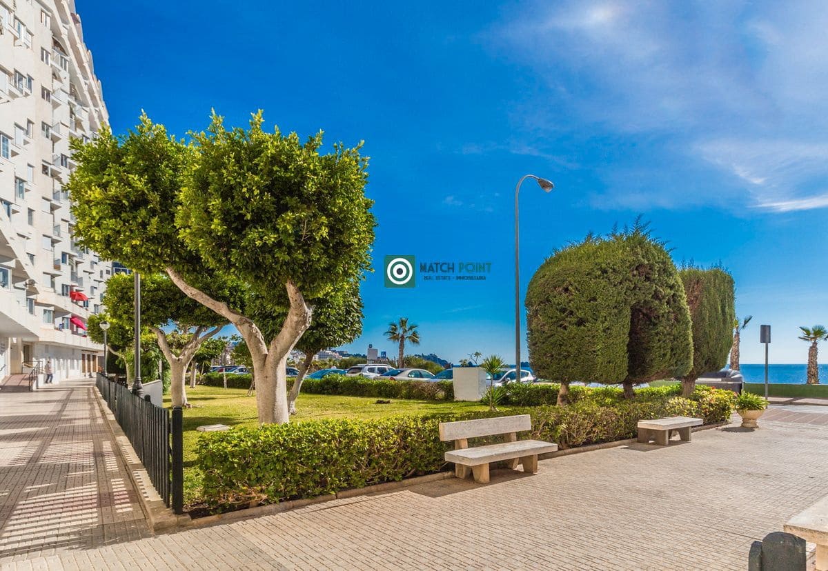 2 quarto Apartamento para arrendar em Almunecar - 1 100 € (Ref: 8240595)