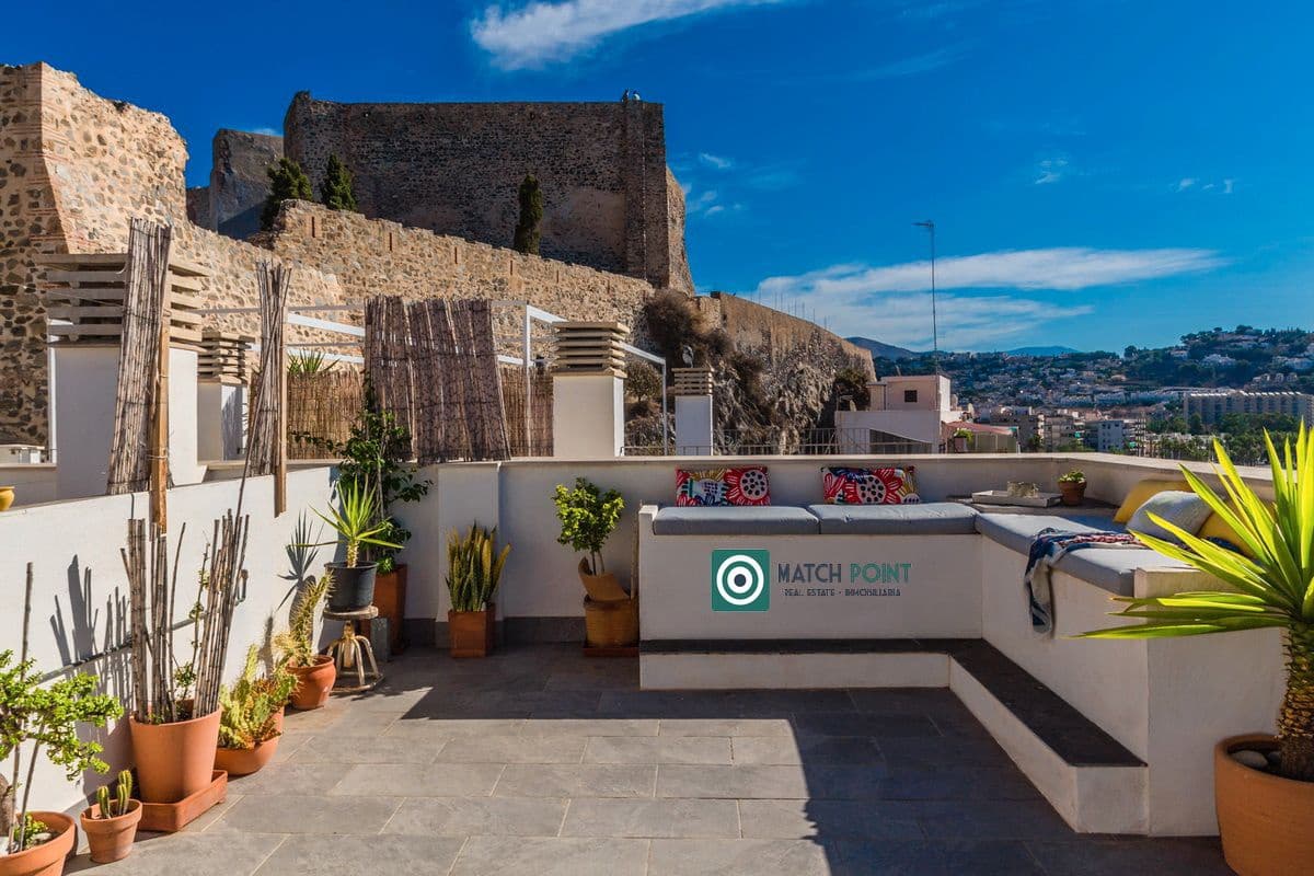 2 bedroom Penthouse for rent in Almunecar - € 1,200 (Ref: 8240596)