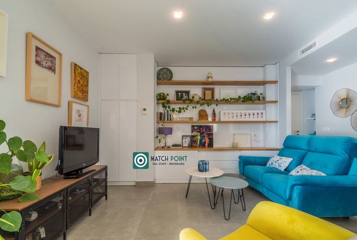 2 bedroom Penthouse for rent in Almunecar - € 1,200 (Ref: 8240596)