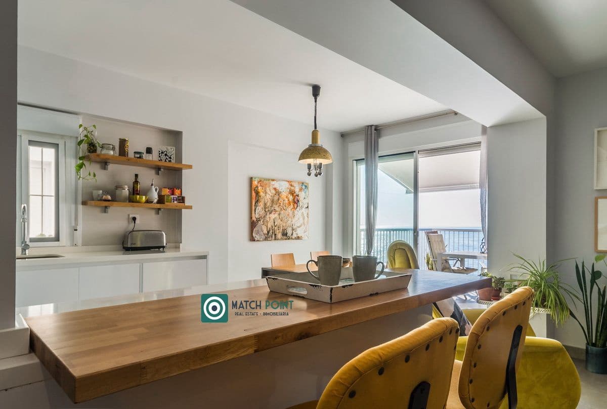 2 bedroom Penthouse for rent in Almunecar - € 1,200 (Ref: 8240596)