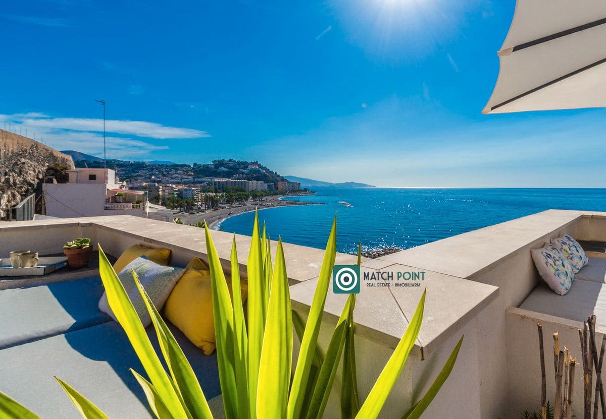 2 bedroom Penthouse for rent in Almunecar - € 1,200 (Ref: 8240596)