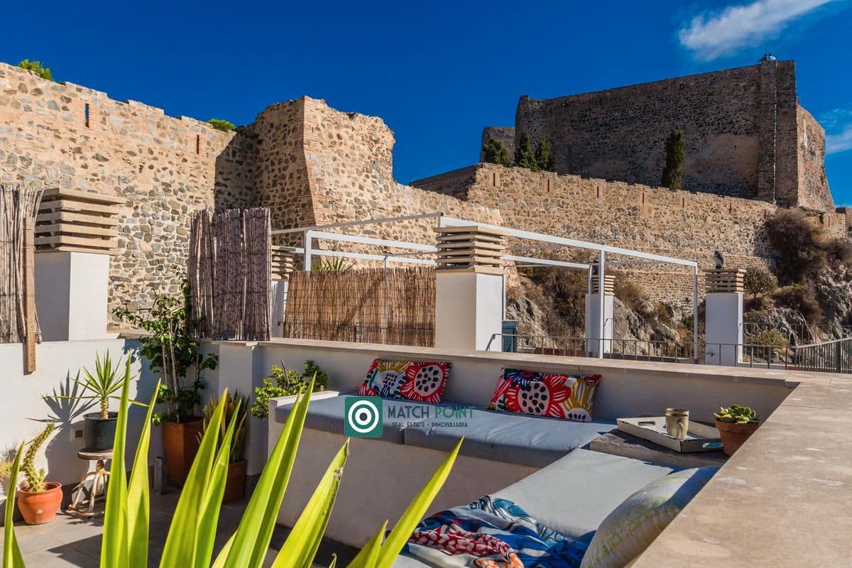 2 bedroom Penthouse for rent in Almunecar - € 1,200 (Ref: 8240596)